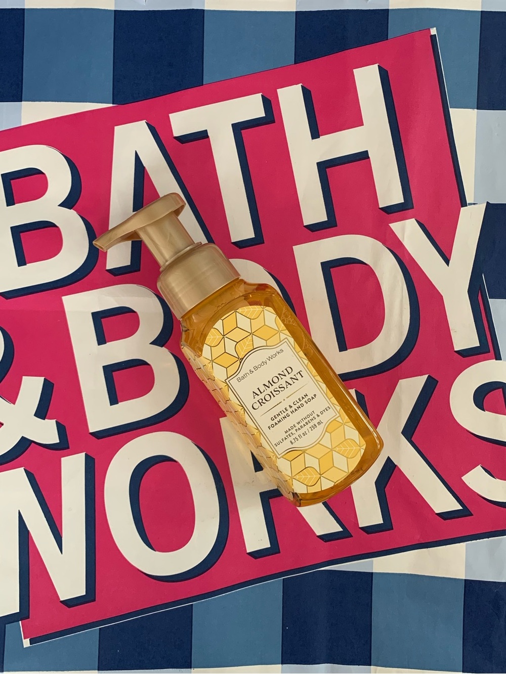 NWT Bath & Body Works Almond Croissant Foaming Hand Soap
